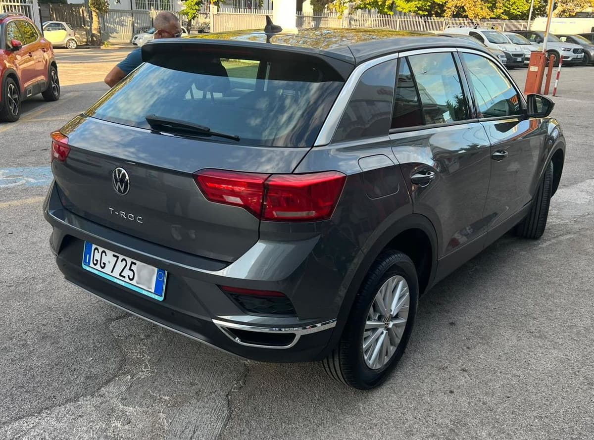 VOLKSWAGEN T-ROC 2.0 TDI 150cv DSG usata come nuova - Km Illimitati - Noleggiata a lungo termine da CO.GE.D. S.R.L.