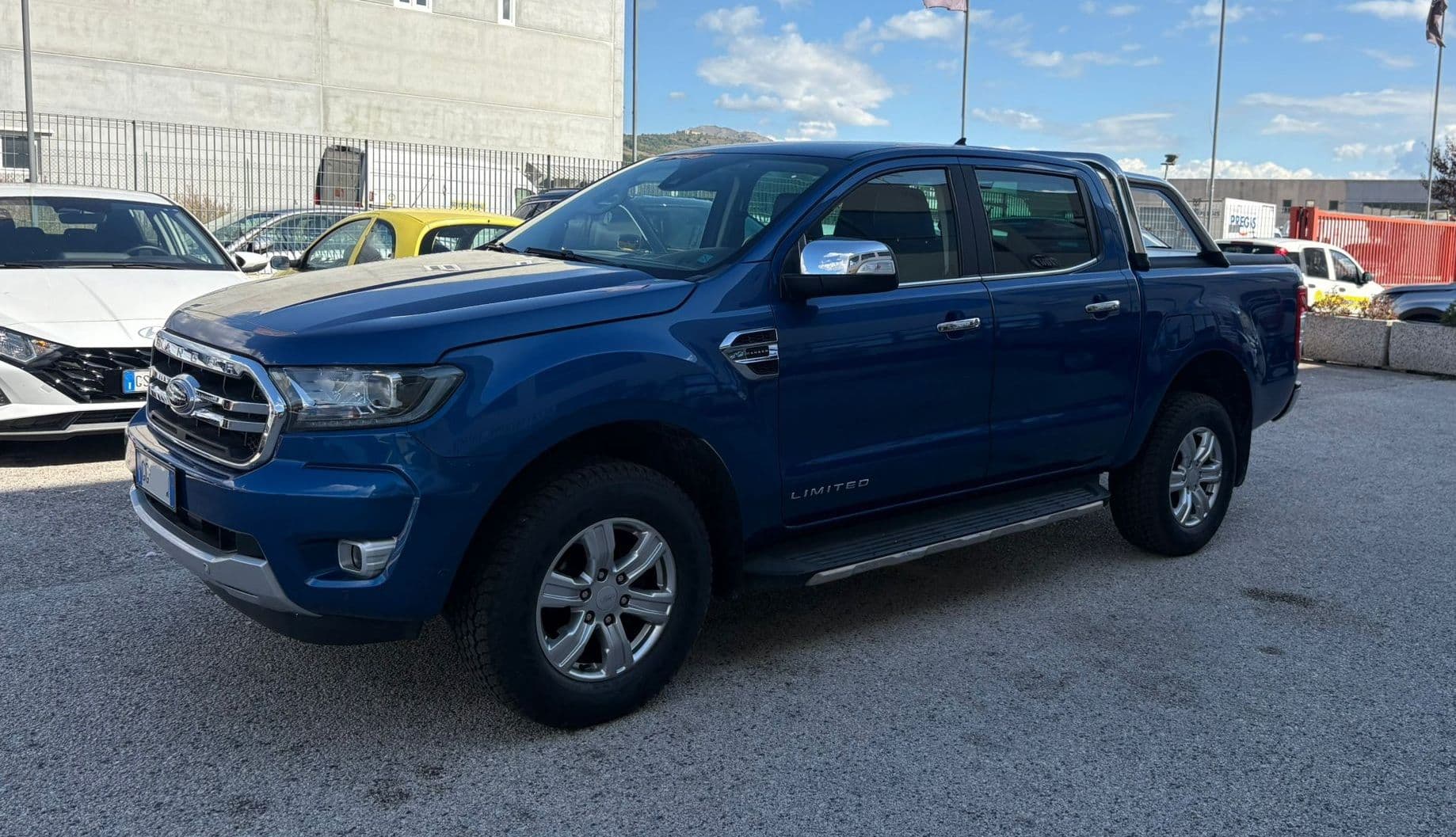 Ford Ranger Limited 4WD usato come nuovo - Km Illimitati - Noleggiato a lungo termine da PERSEO GIOVANNI S.A.S.