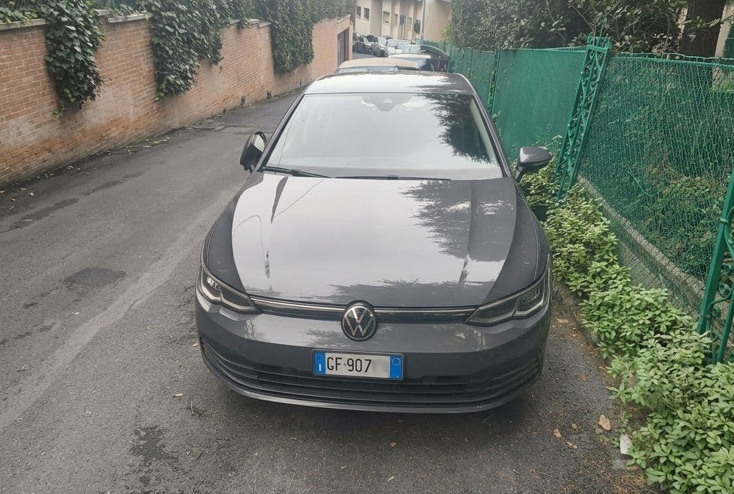 VOLKSWAGEN GOLF 1.0 eTSI 81kW EVO Life DSG usata come nuova - Noleggiata a lungo termine da Pietro (Bologna)